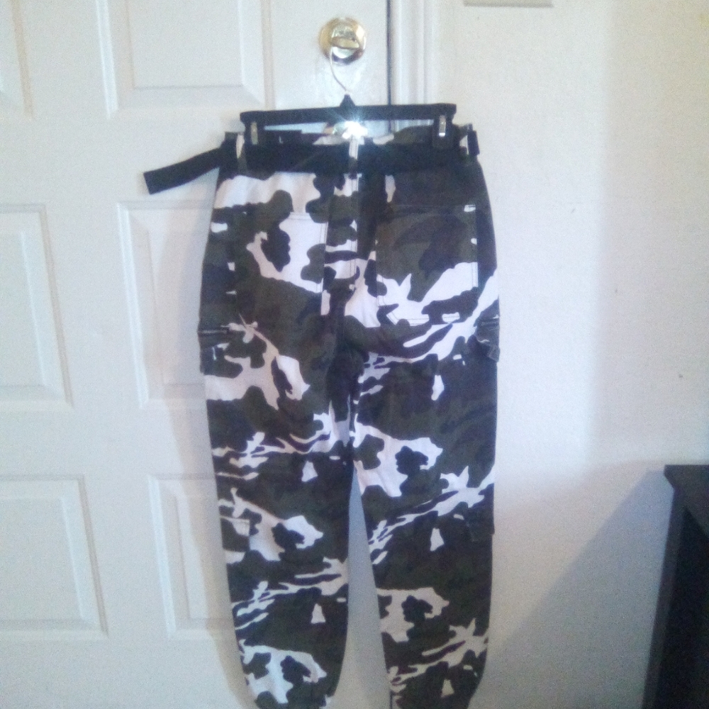 NWT American Bazi Women's Joggers